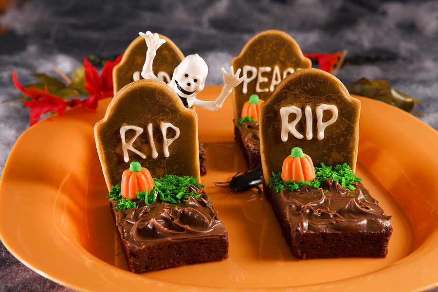 Halloween candy leftovers, Halloween baked goods using leftover candy