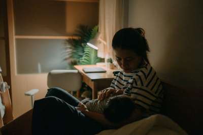 Nighttime Feedings and Sleep Tips for Your Breastfed Baby